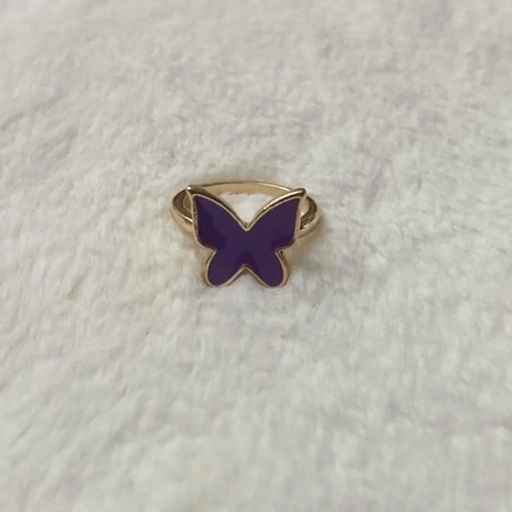 5/$15 🩷 MUST BUNDLE Gold Butterfly Ring with Purple Enamel